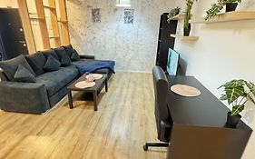 Glam Apartments Lipatti Near Iulius Mall And City Center